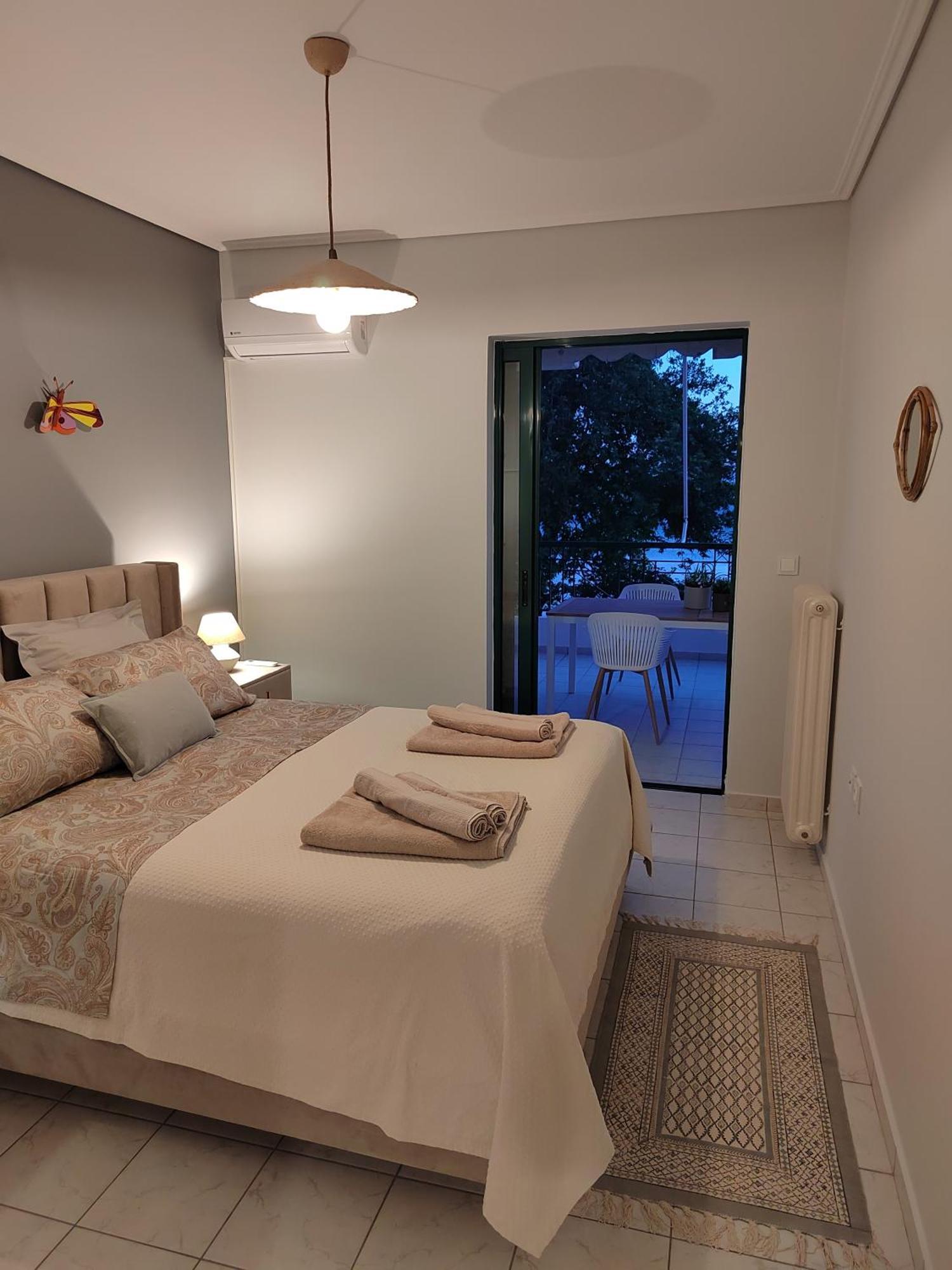 The Cozy Seaside Apartment Nafpaktos Exteriér fotografie