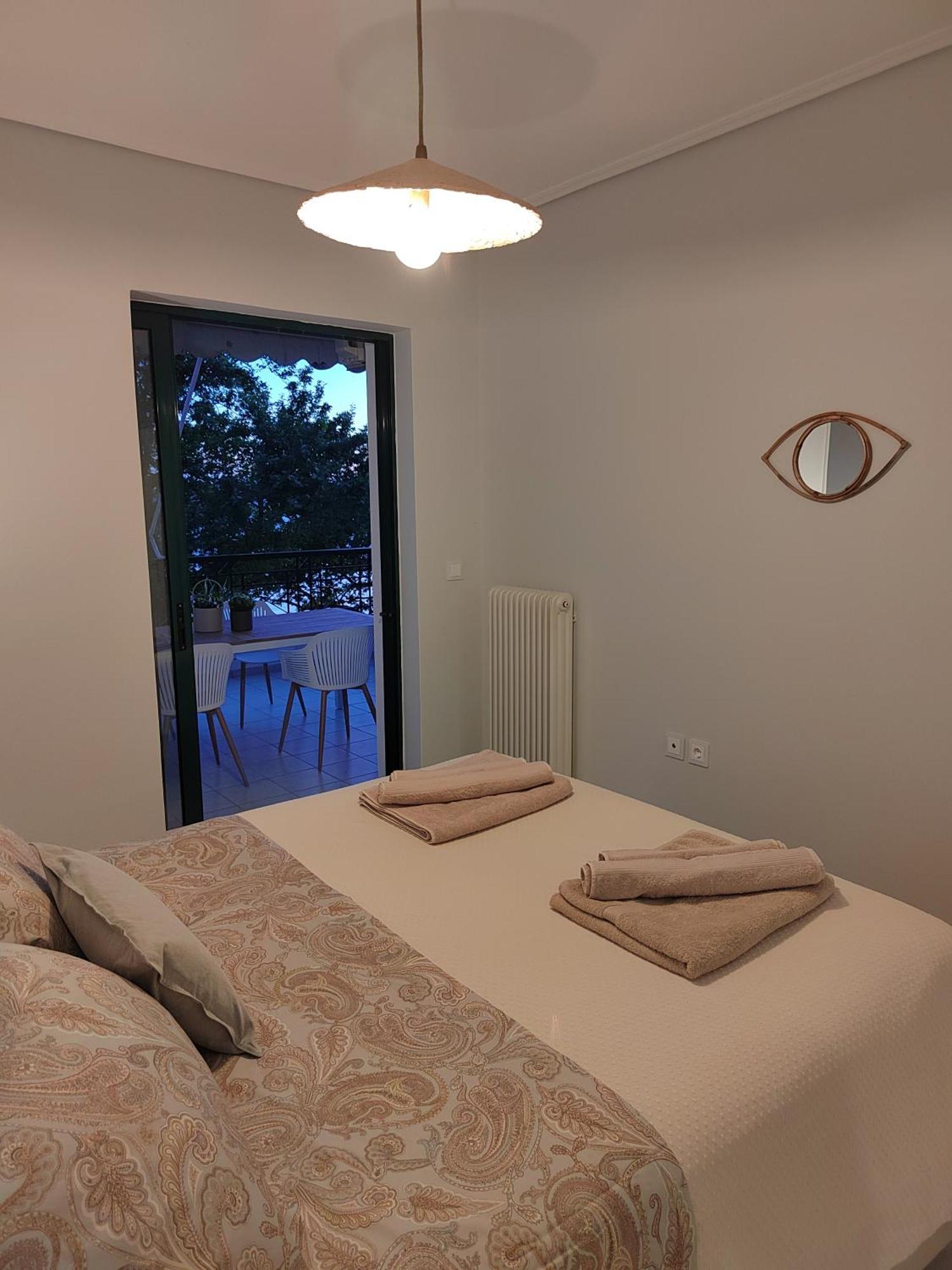 The Cozy Seaside Apartment Nafpaktos Exteriér fotografie